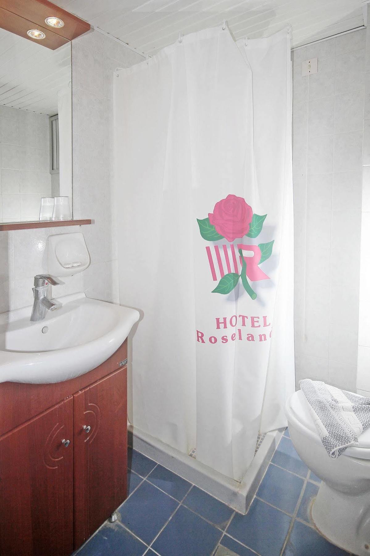 Roseland'S Hotel マルマリ エクステリア 写真